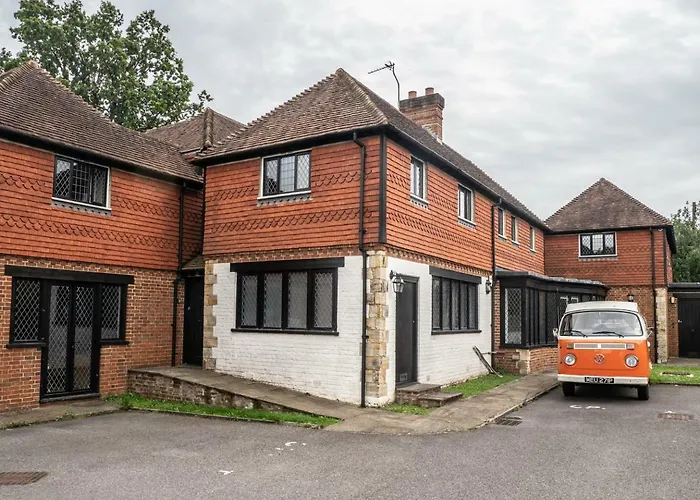 2 Ringles Place