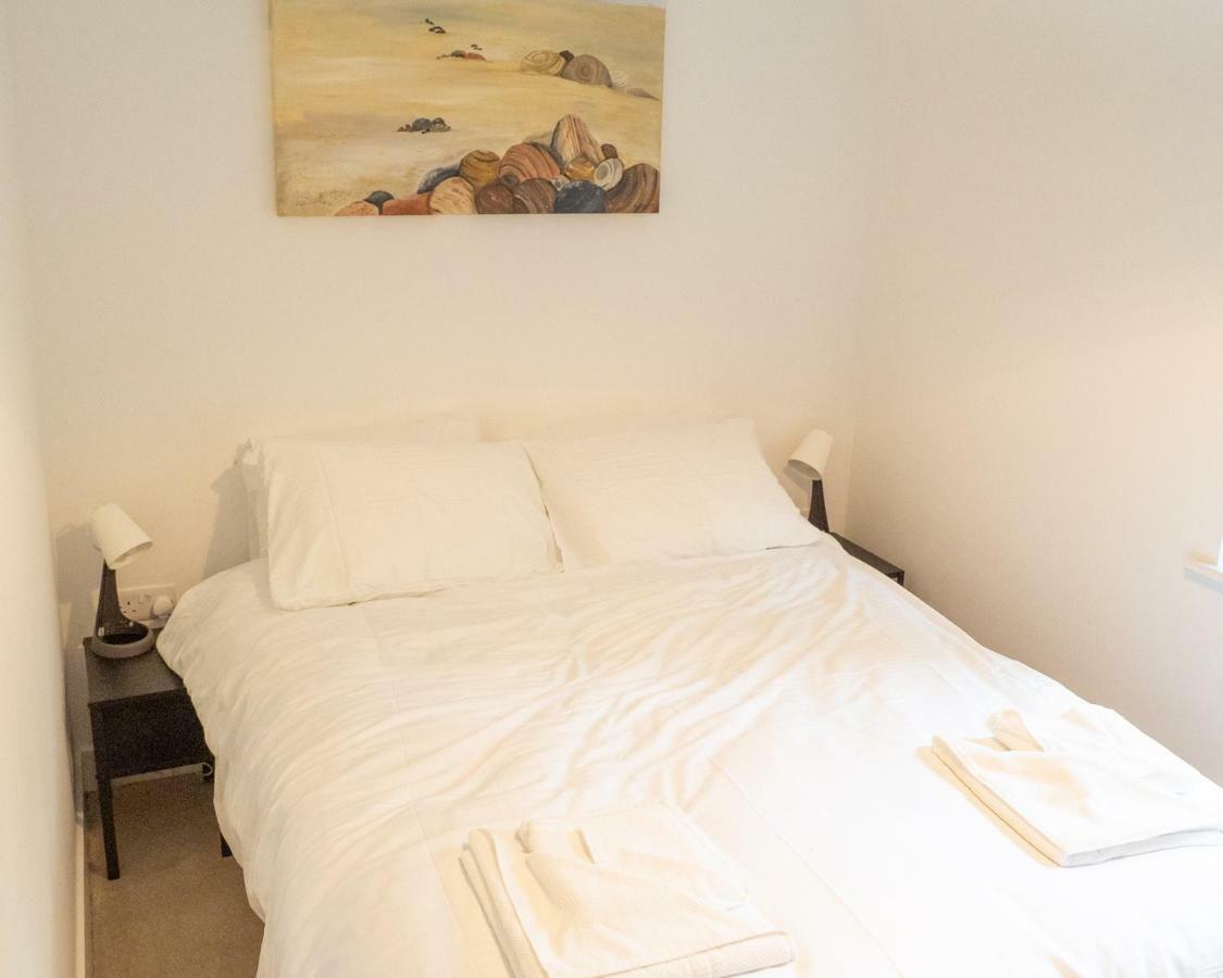 2 Ringles Place Apartment