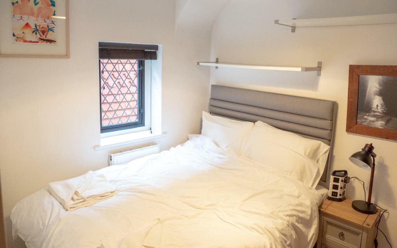 2 Ringles Place Apartment *