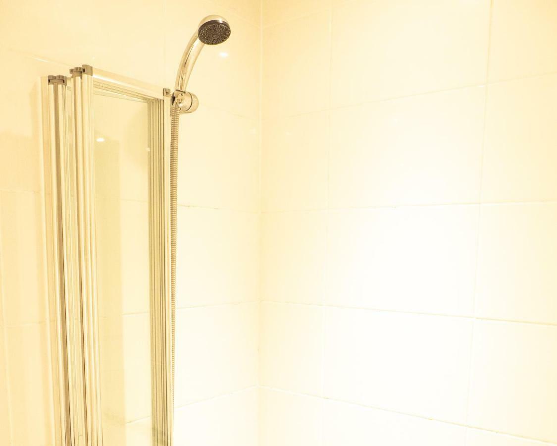 2 Ringles Place Apartment *