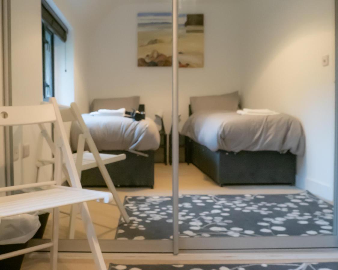 Apartment 2 Ringles Place